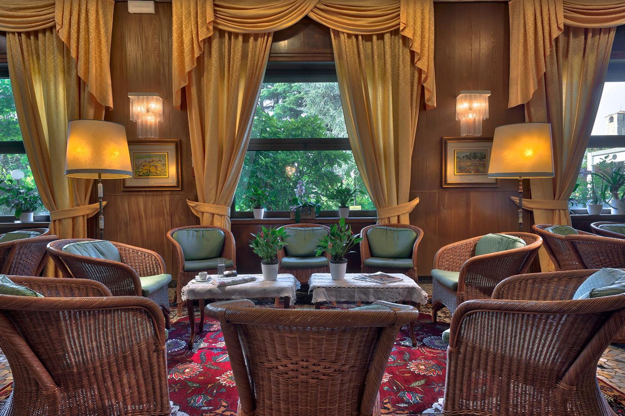 Hotel Petrarca Terme Montegrotto Terme Esterno foto