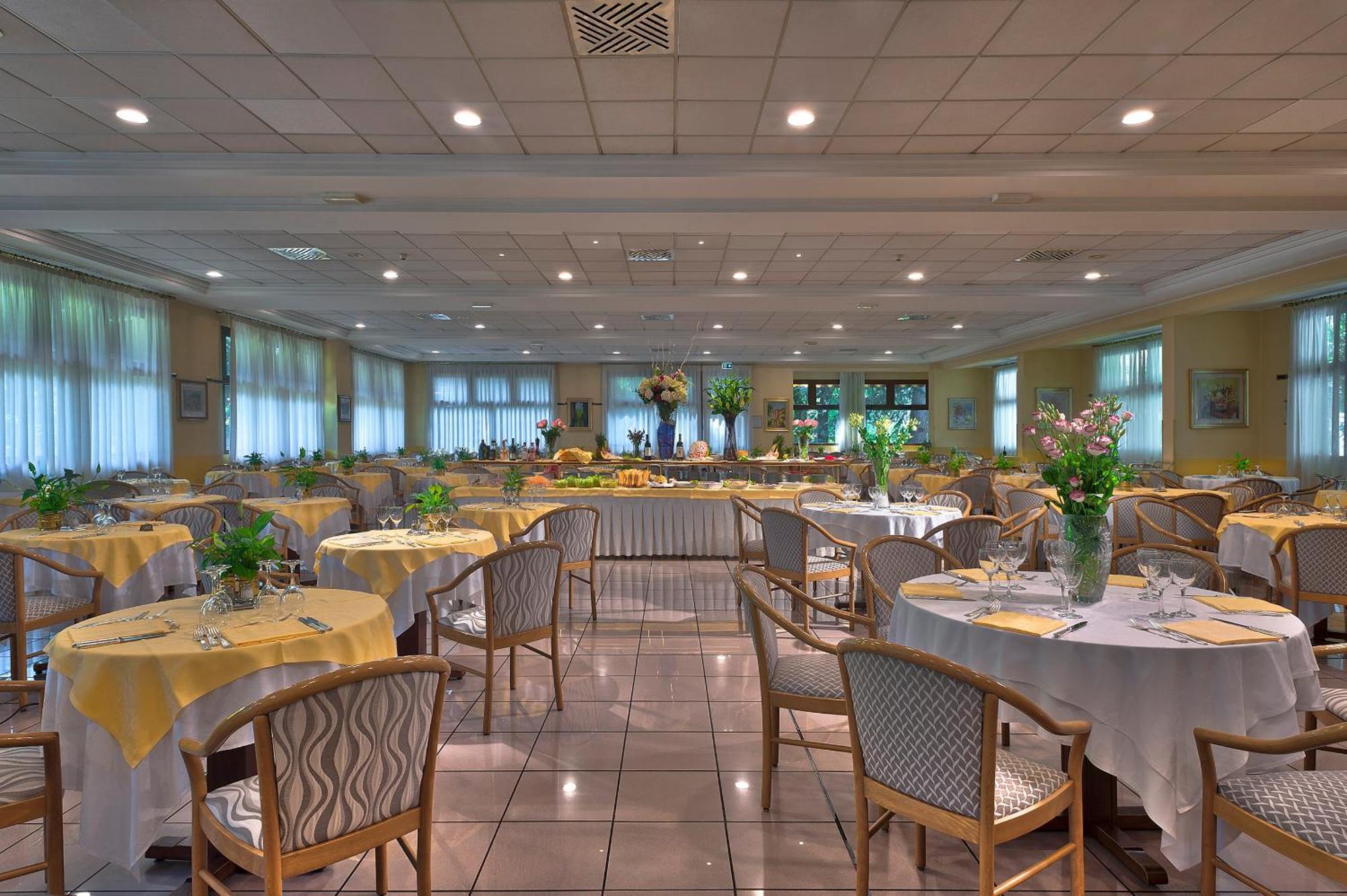 Hotel Petrarca Terme Montegrotto Terme Esterno foto