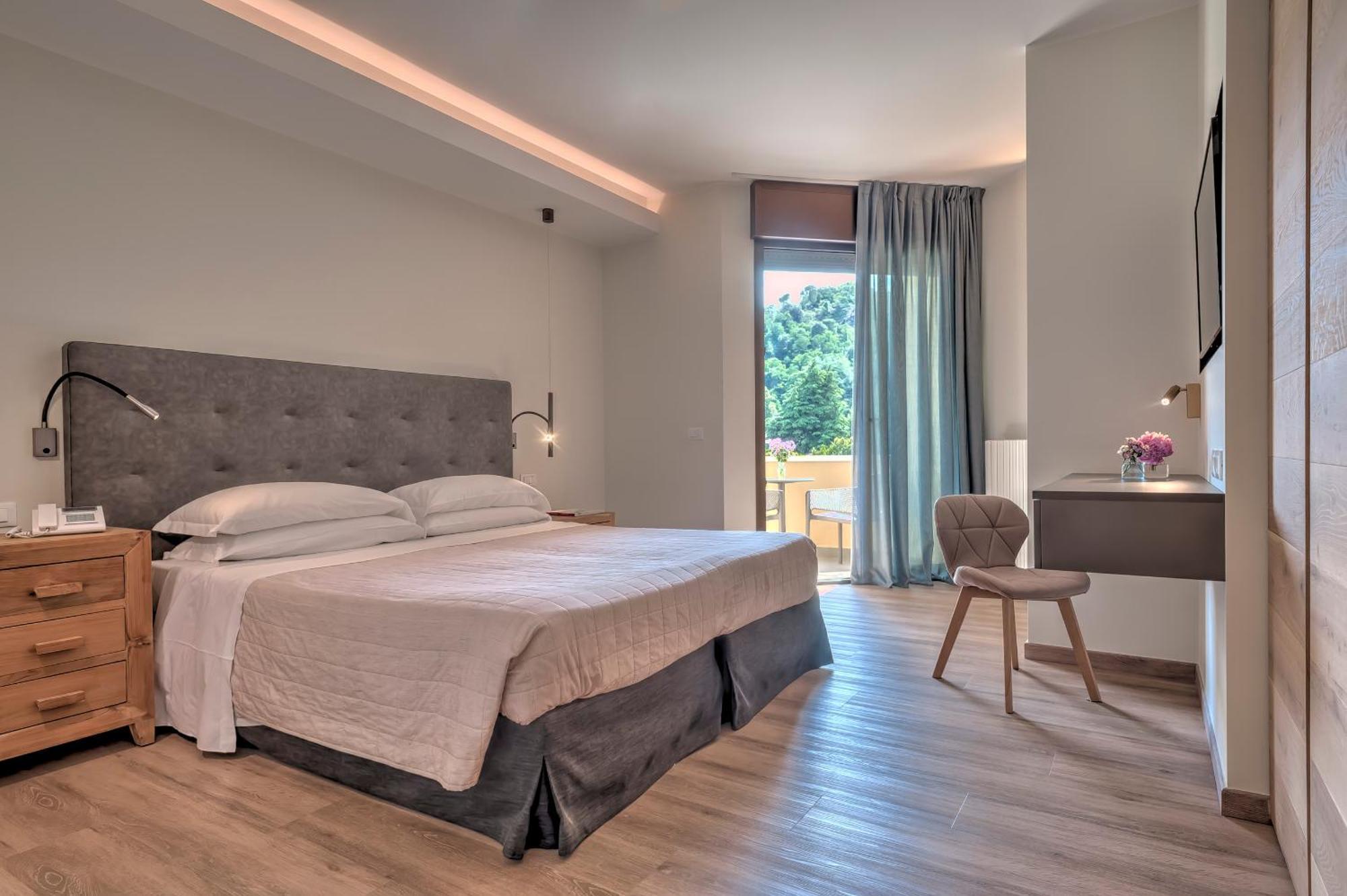 Hotel Petrarca Terme Montegrotto Terme Esterno foto