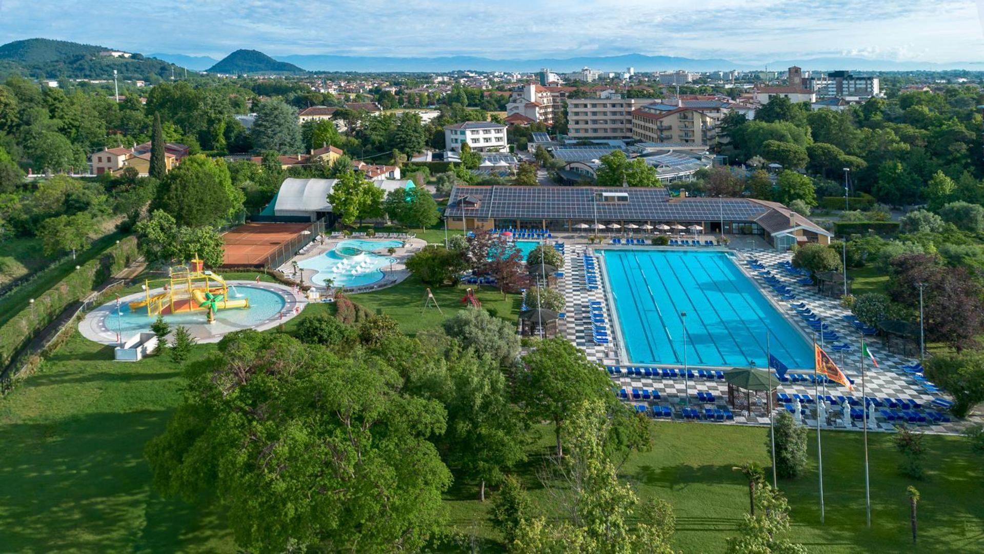 Hotel Petrarca Terme Montegrotto Terme Esterno foto