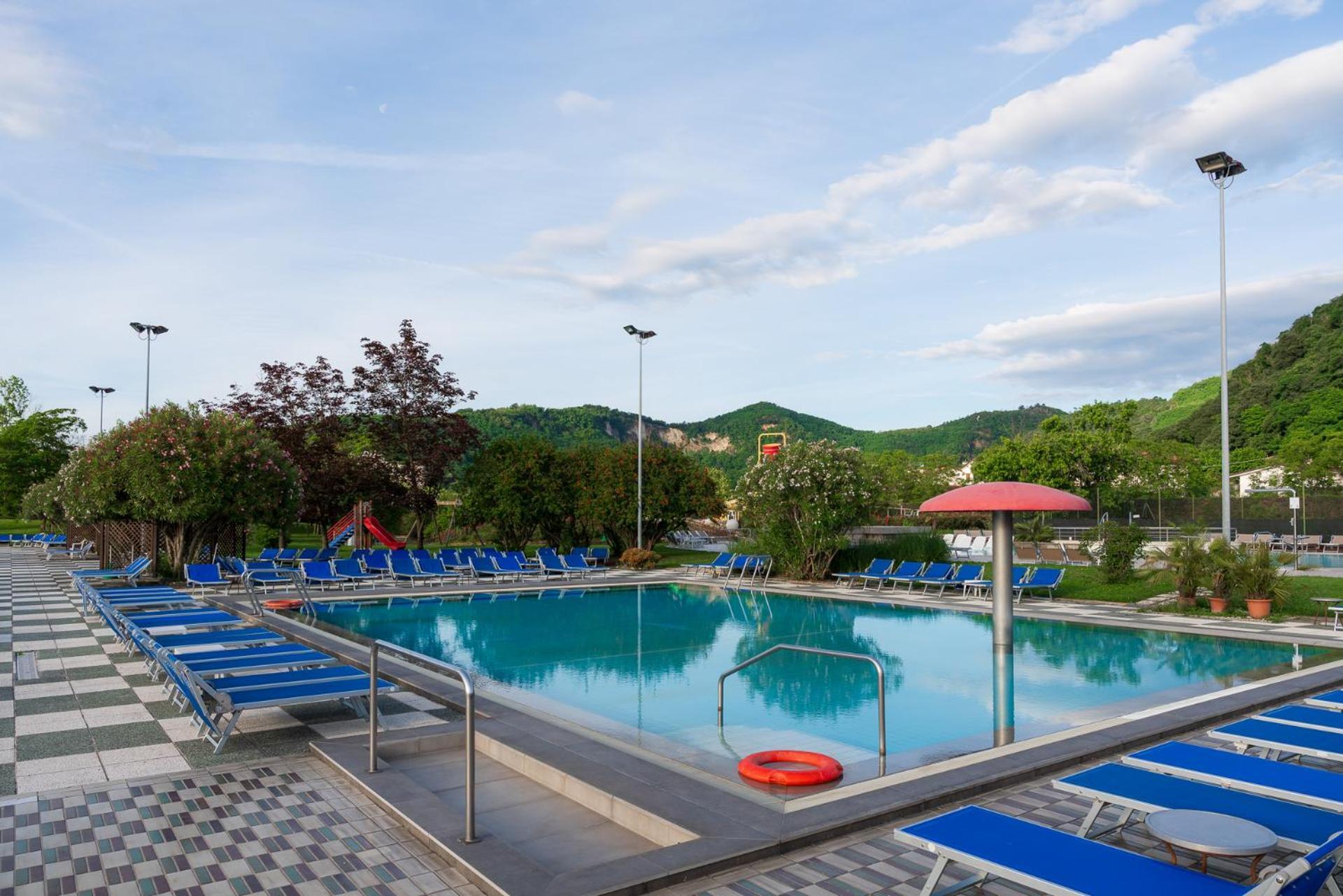 Hotel Petrarca Terme Montegrotto Terme Esterno foto